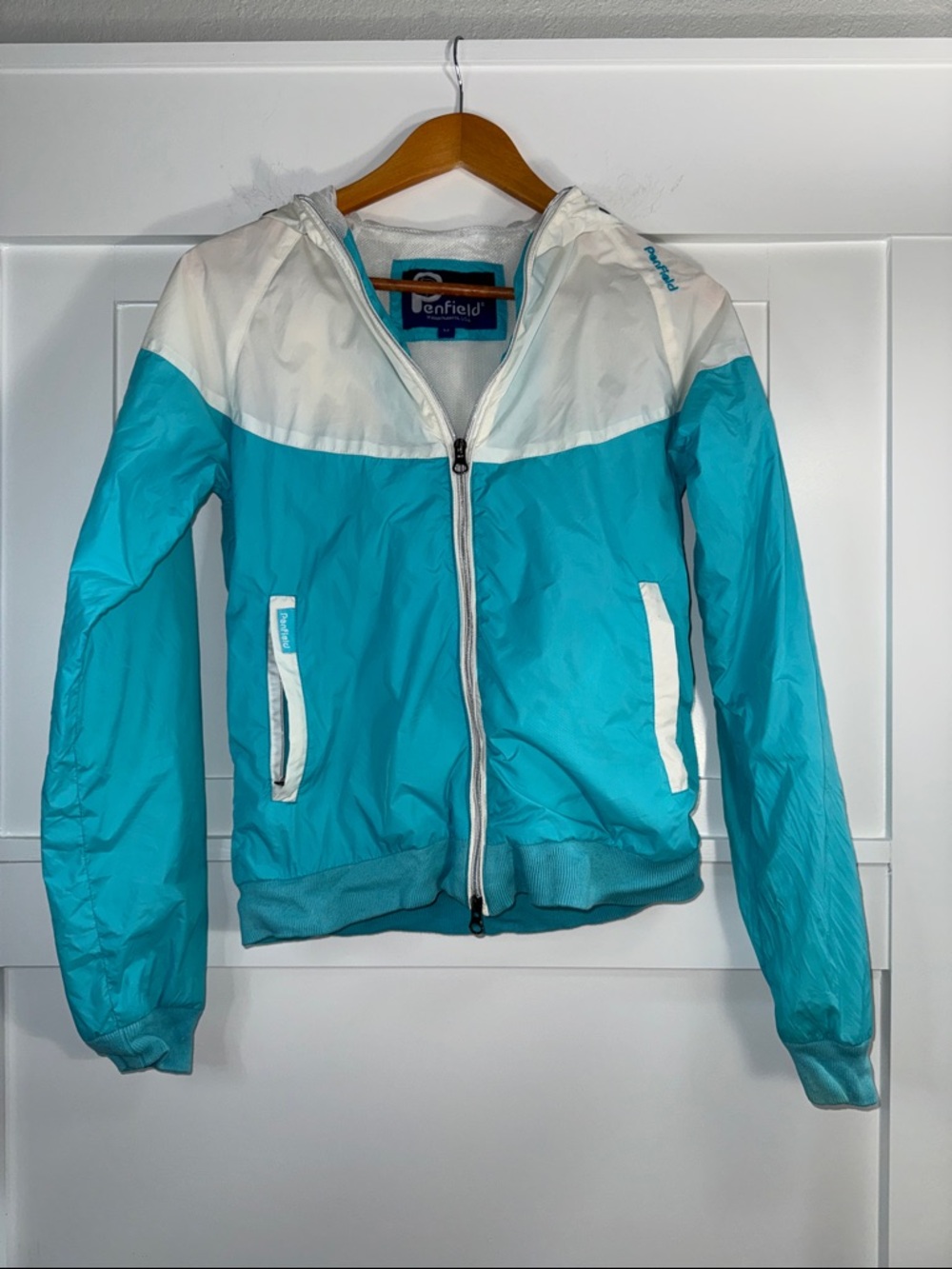 Penfield Teal & White Hooded Windbreaker Jacket size Medium
